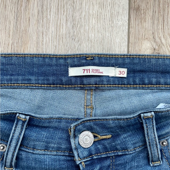 Levi’s 711 Skinny Jeans - Picture 4 of 8